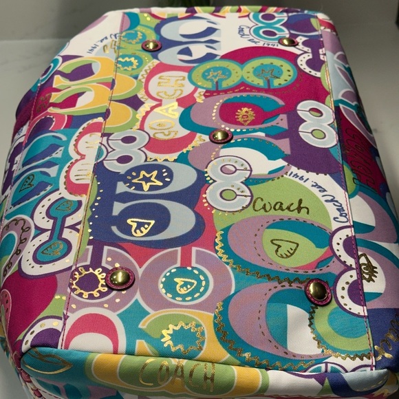 Rare Limited Edition Coach Poppy Pink Travel Bag with Whimsical Design EUC - Picture 10 of 16